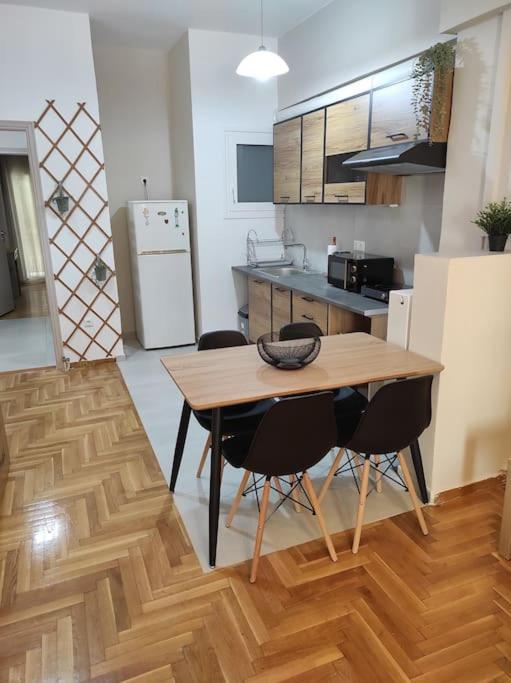 Alexandra 'S Home Афины Экстерьер фото