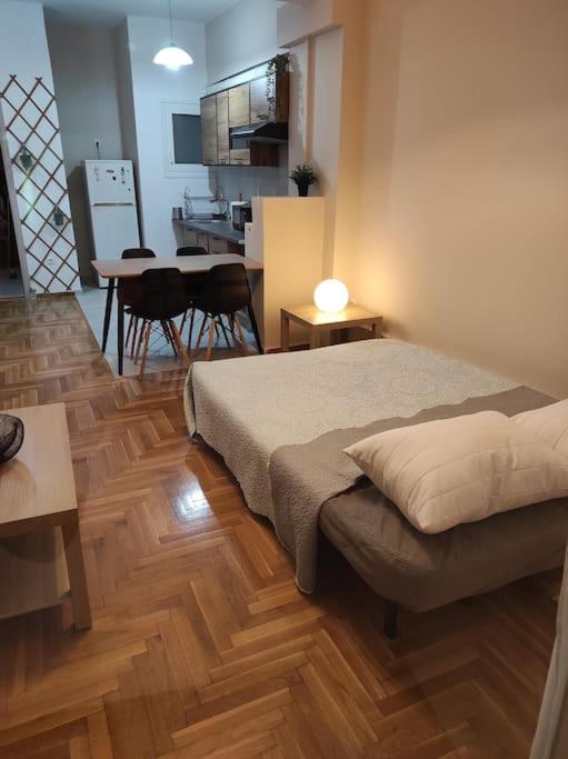Alexandra 'S Home Афины Экстерьер фото